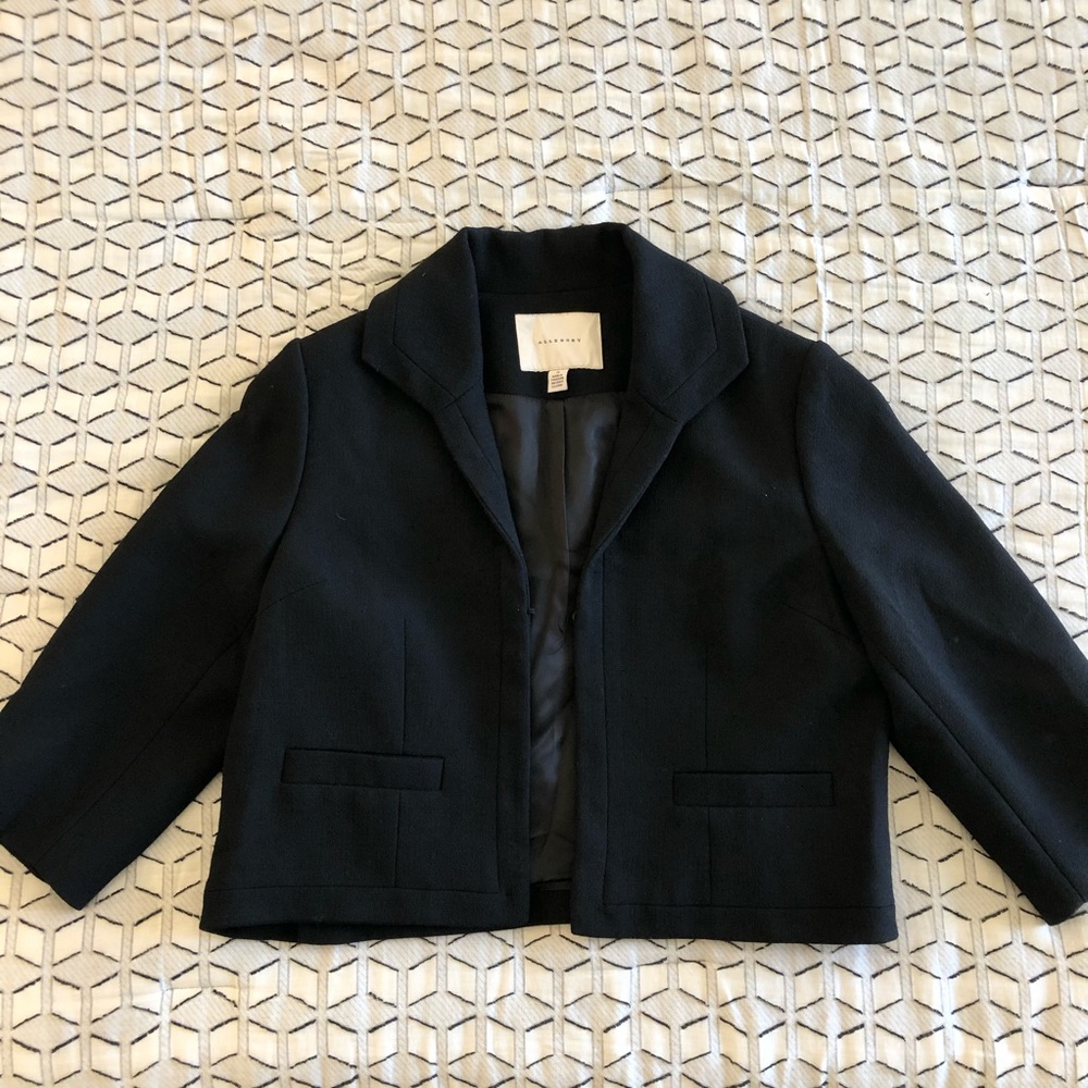 Allegory Black 3/4 sleeve crop jacket